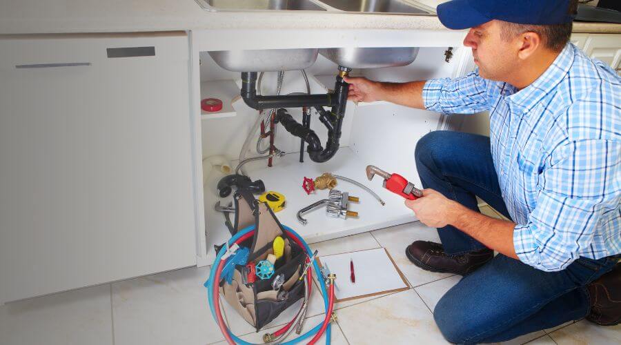 Professional expert plumbing services in Fontana, KS